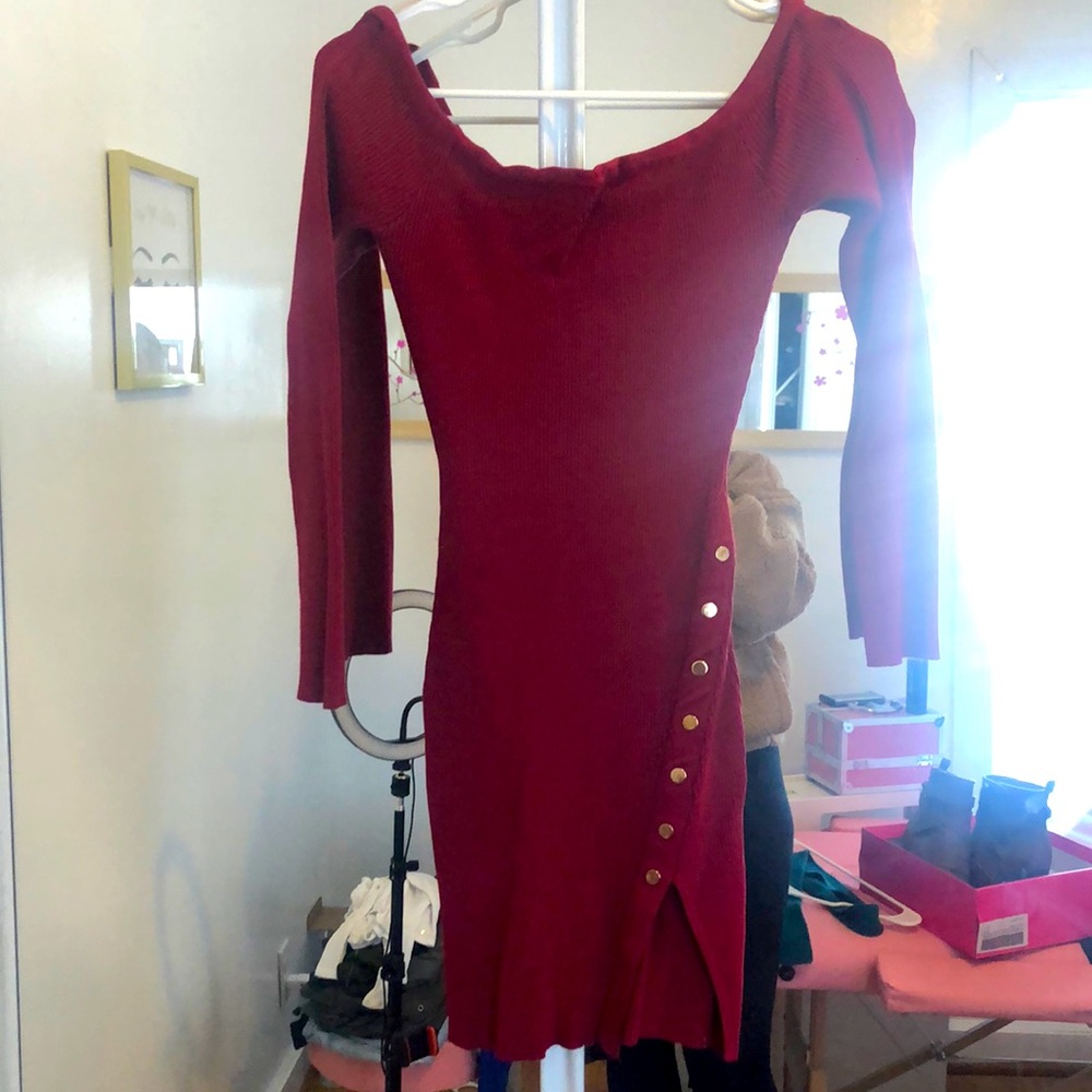 Ribbed burgundy off the shoulder dress